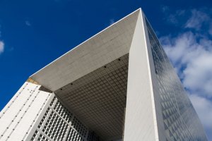 grande arche parios Le defense